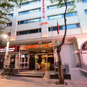  فندق Oezdemir تركيا