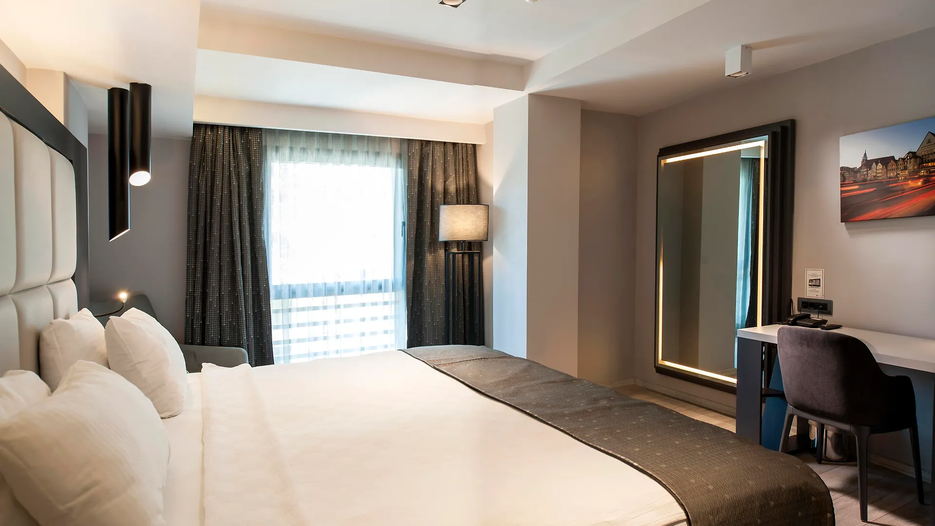 Smart Hotel Esmirna 4*,
