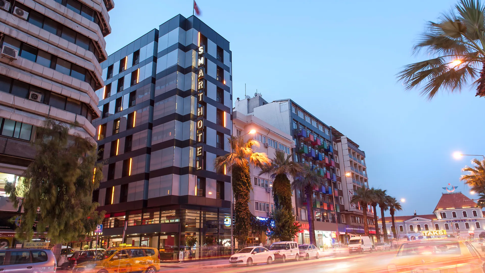 Smart Hotel İzmir 4*,